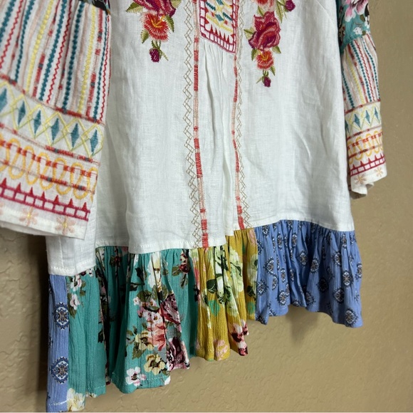 John Mark linen blend Aline embroidered top size medium floral flutter - Picture 4 of 9